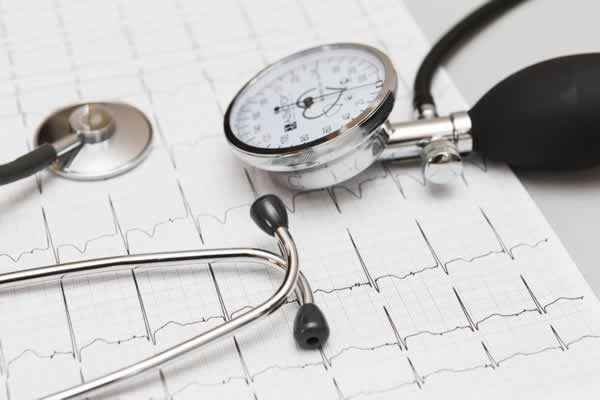 exames-eletrocardiograma-clinicuide-2
